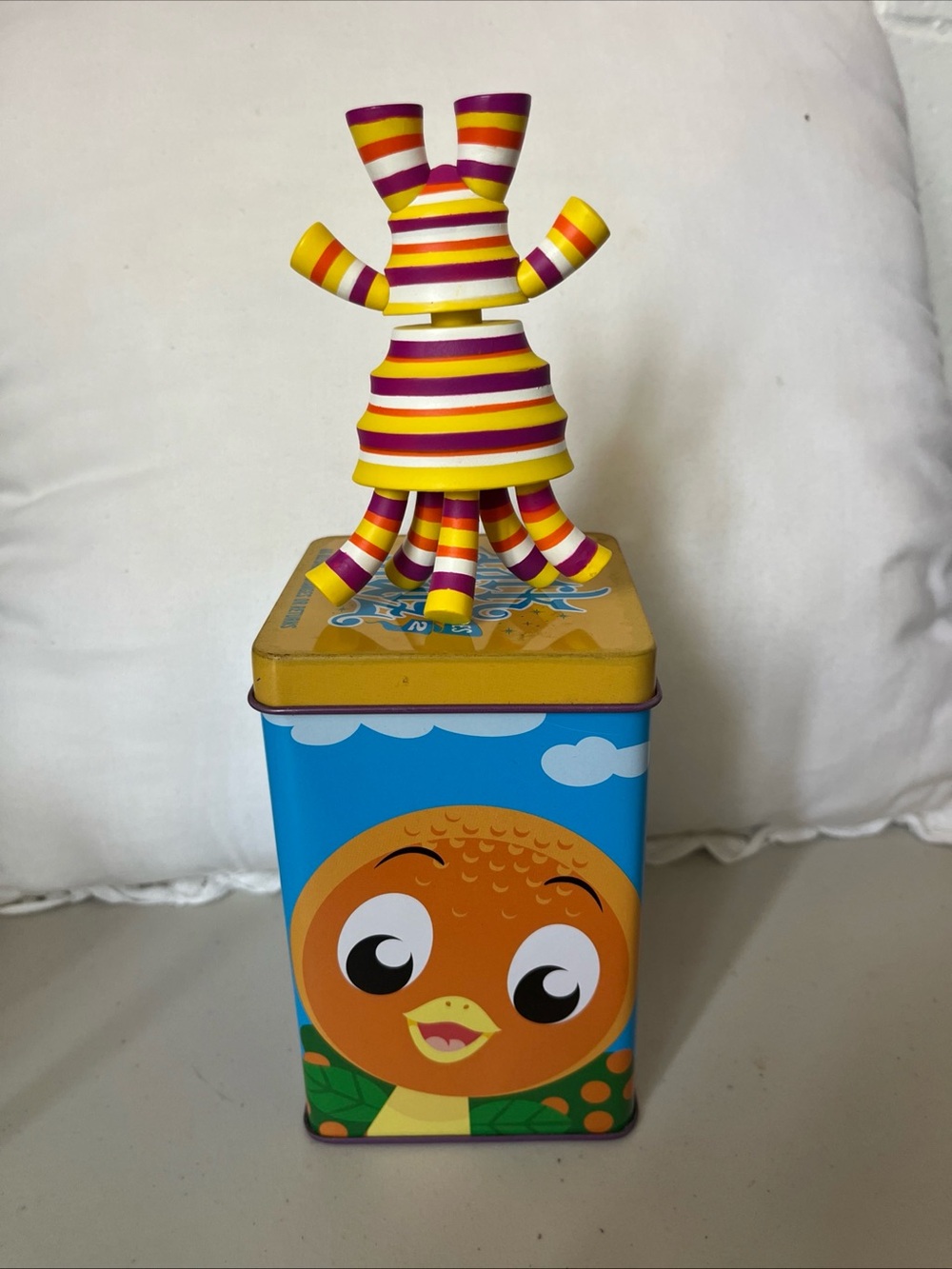 Disney Vinylmation Park Starz Series 2 Tapestry of Nations Epcot 3"